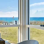 Normand - 50m From The Sea By Interhome